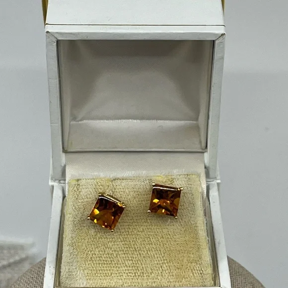 Vintage 14K Yellow Gold Princess Cut Citrine Stud Earrings - Picture 15 of 17